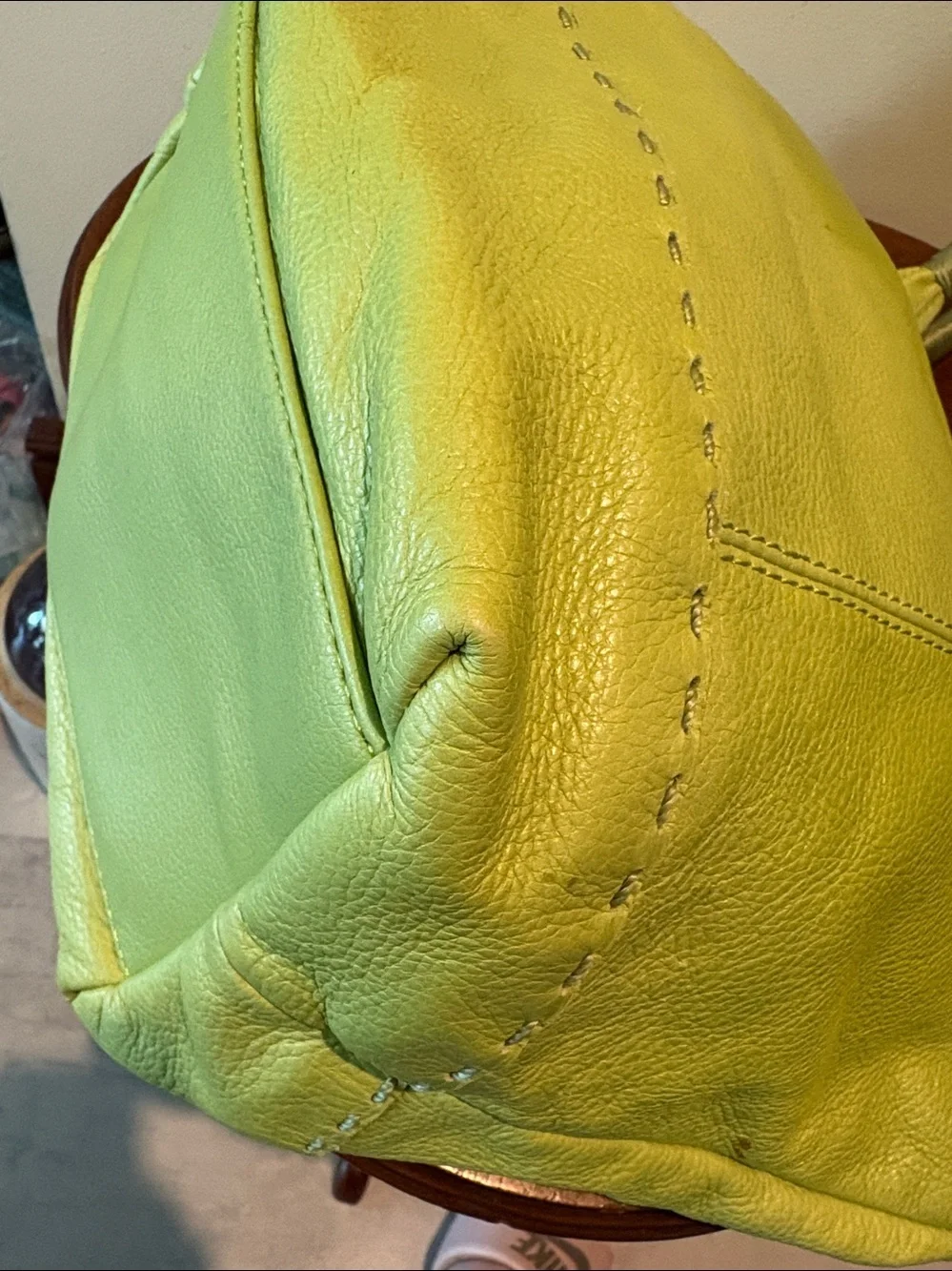 The Sak hobo bag  shoulder bag leather/top stitching lime green  lightweight NWO